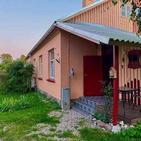 Maria Apartment Roomassaare Kuressaare Exterior photo